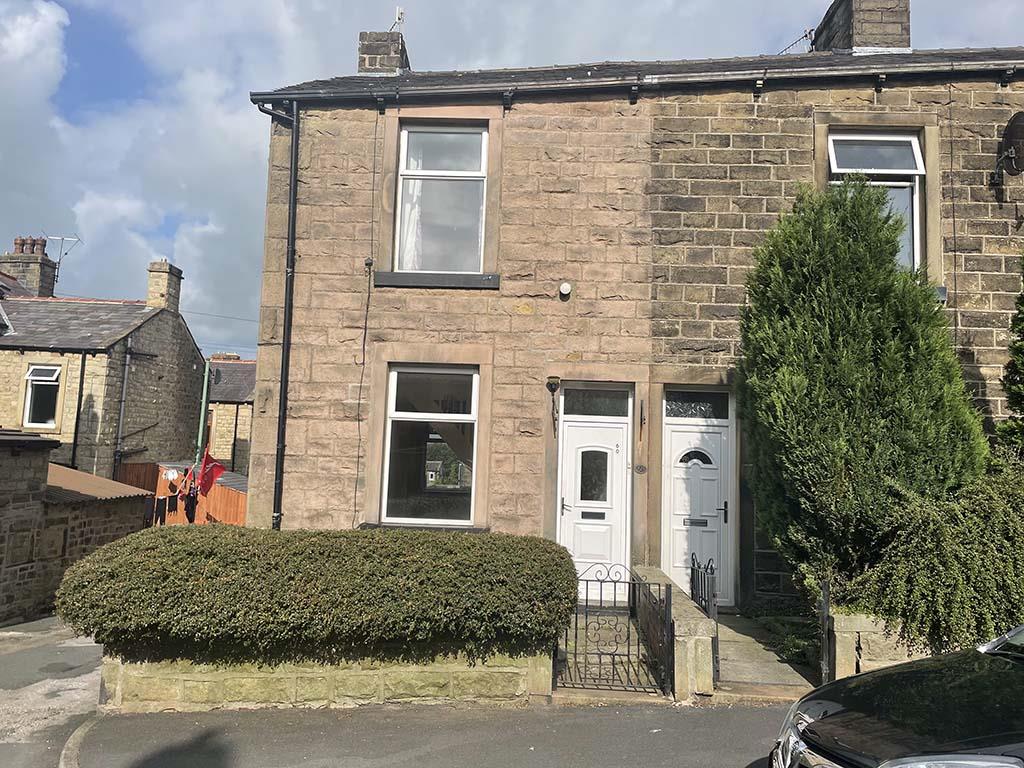 2 bedroom end terrace house SSTC in Barnoldswick - IMG_6047.jpg